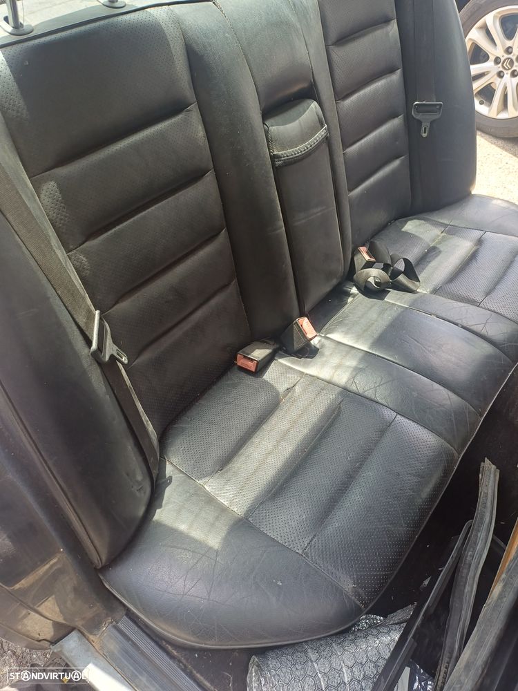 Mercedes-Benz W201 (1982-1993) 190 E 1.7 - 7