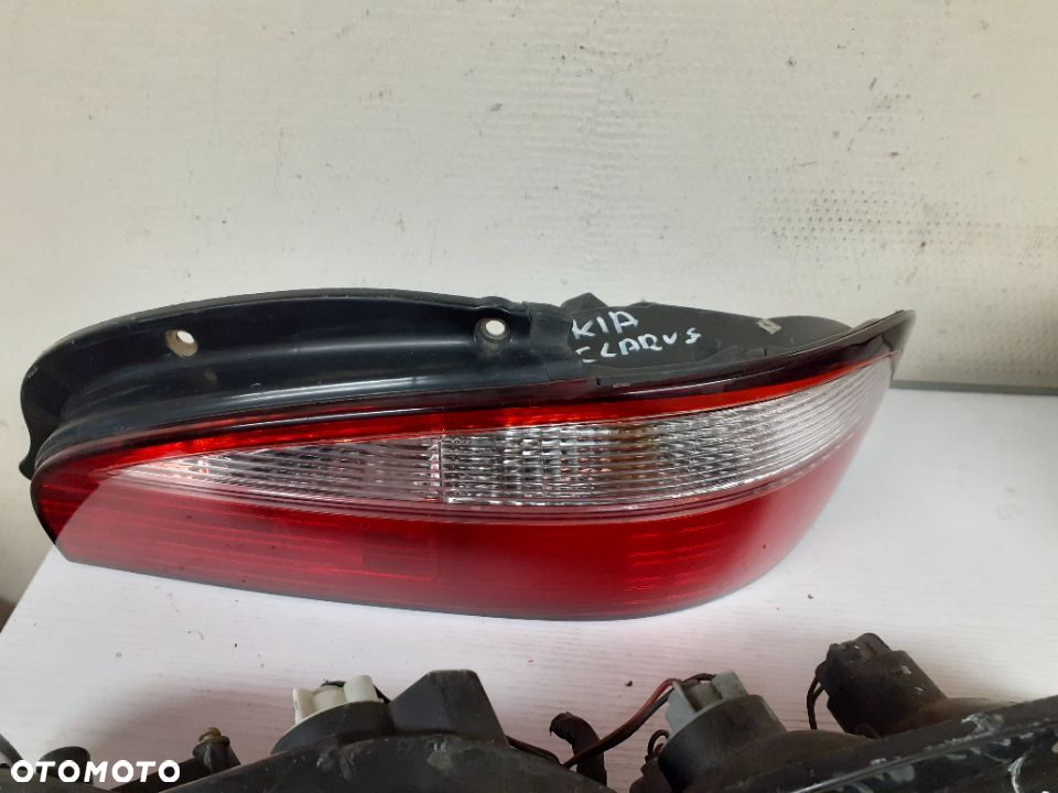 LAMPY TYLNE KIA CLARUS LEWA LUB PRAWA - 3