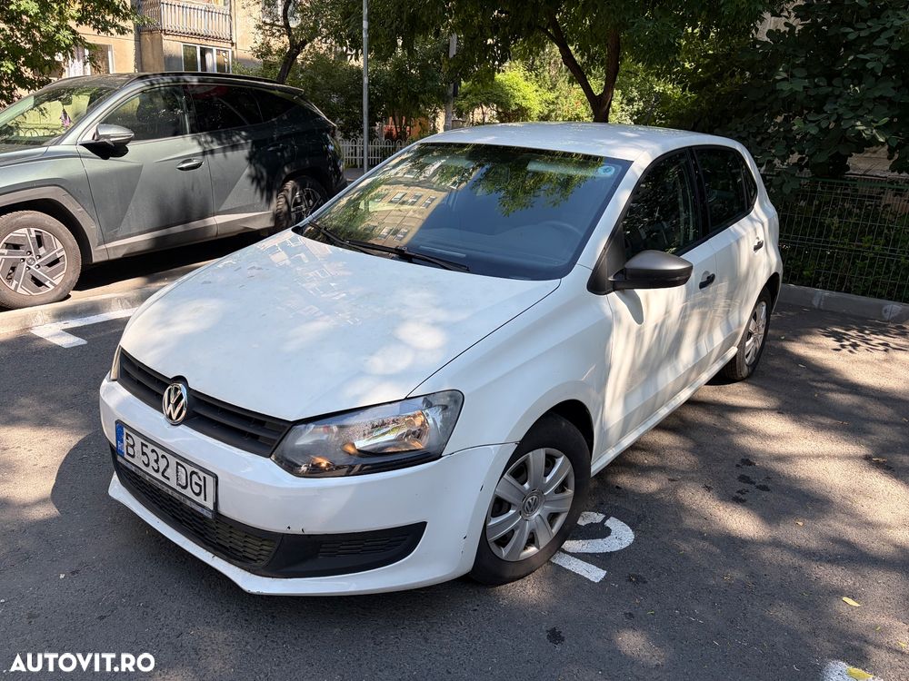 VOLKSWAGEN Polo 2013