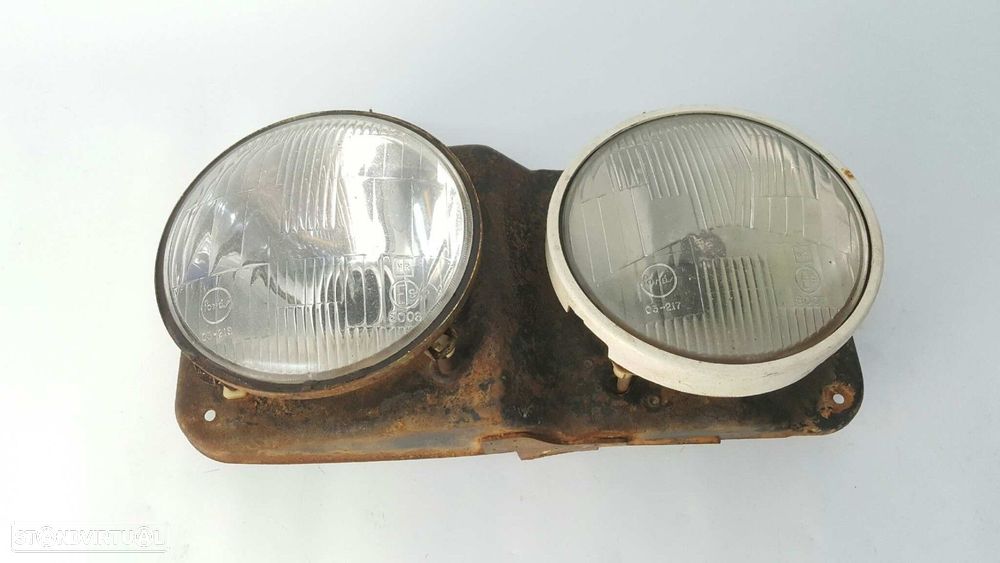FAROL DIREITO SEAT 132/1800 - 1
