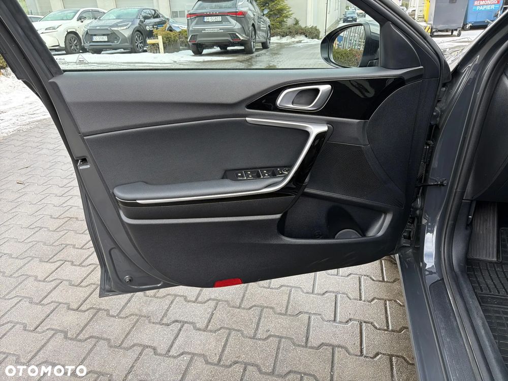 Kia Ceed 1.5 T-GDI Tribute - 11