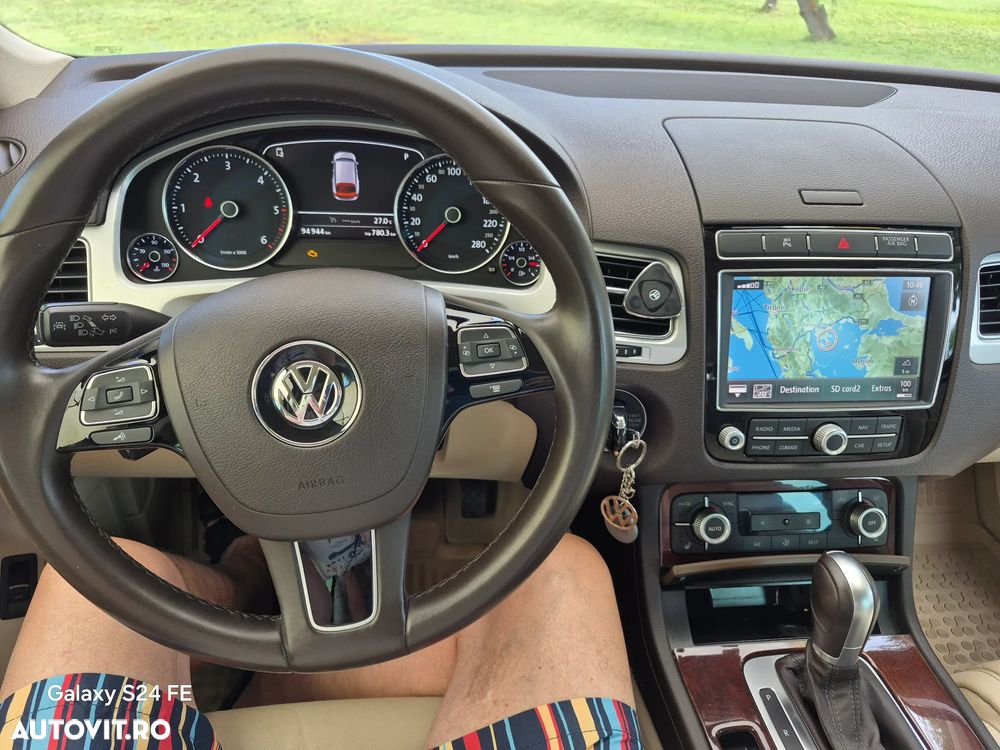 Volkswagen Touareg V6 TDI BMT Supreme Plus - 11