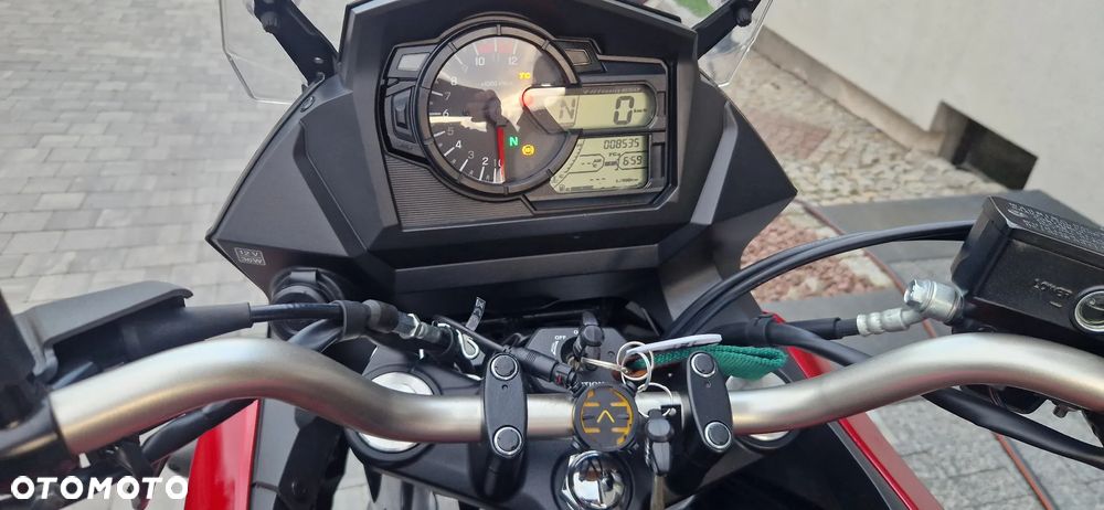 Suzuki V-STROM - 8