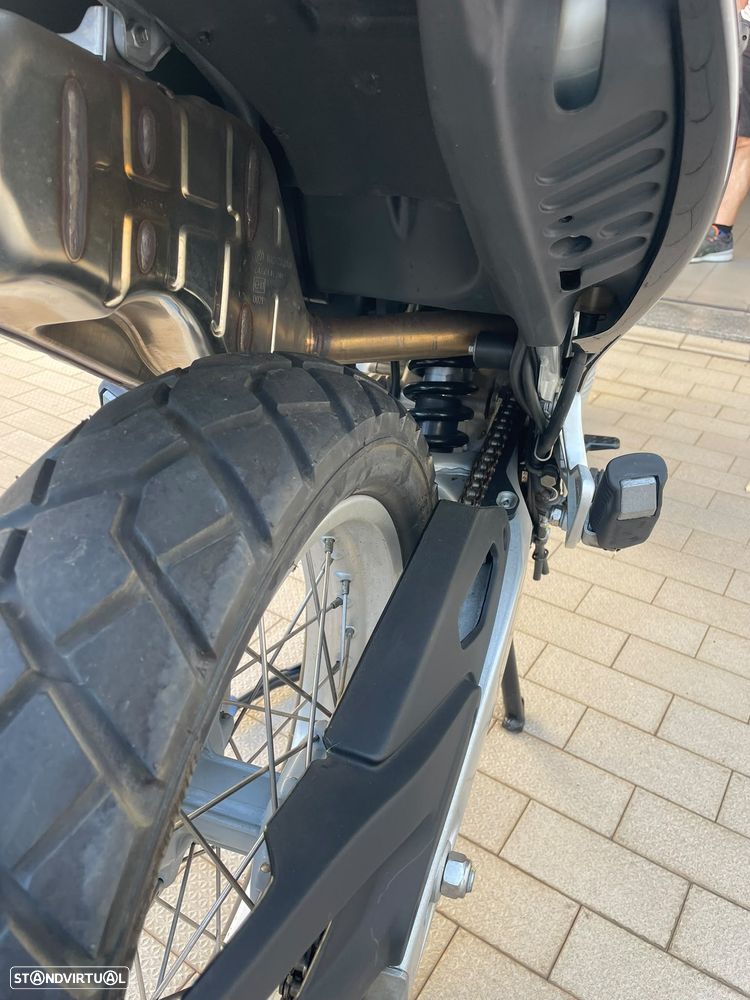 BMW F 650 - 9