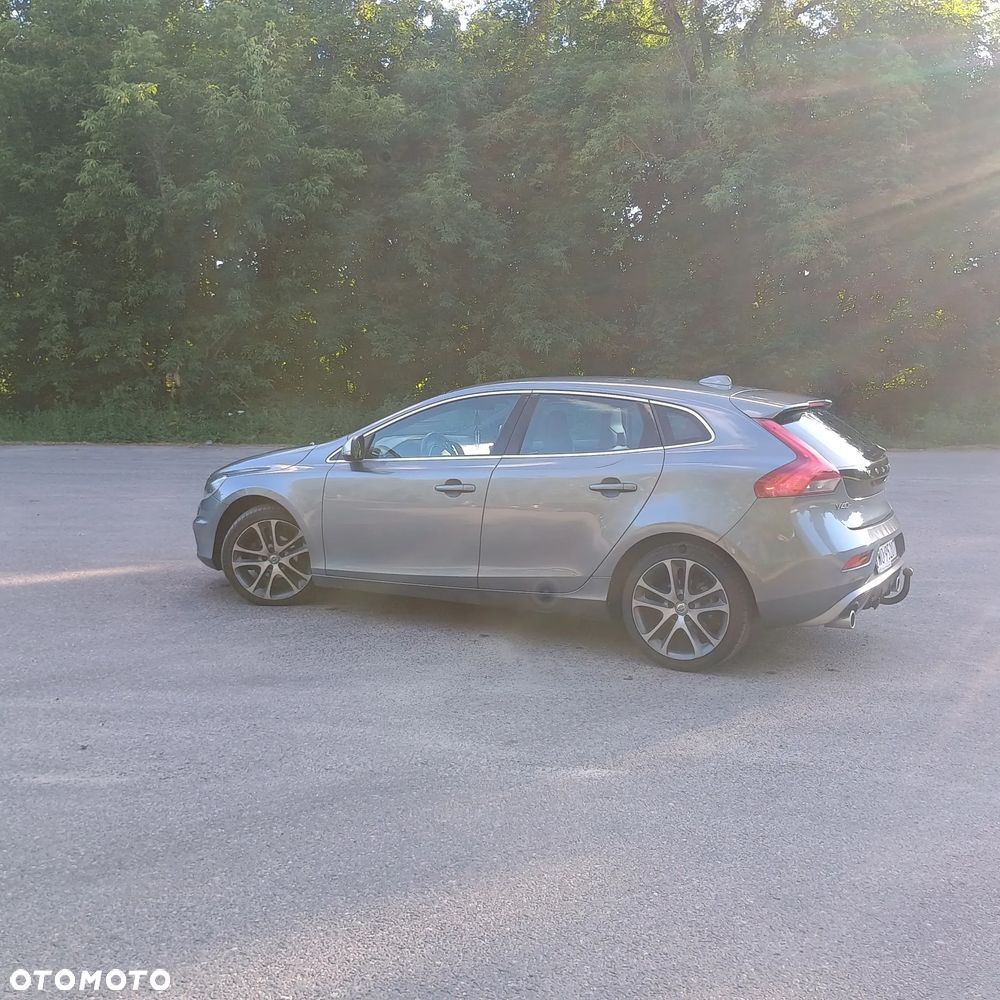 Volvo V40 D2 Drive-E R-Design Kinetic - 12