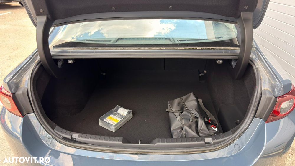 Mazda 3 e-Skyactiv G140 AT MHEV Center-Line - 8