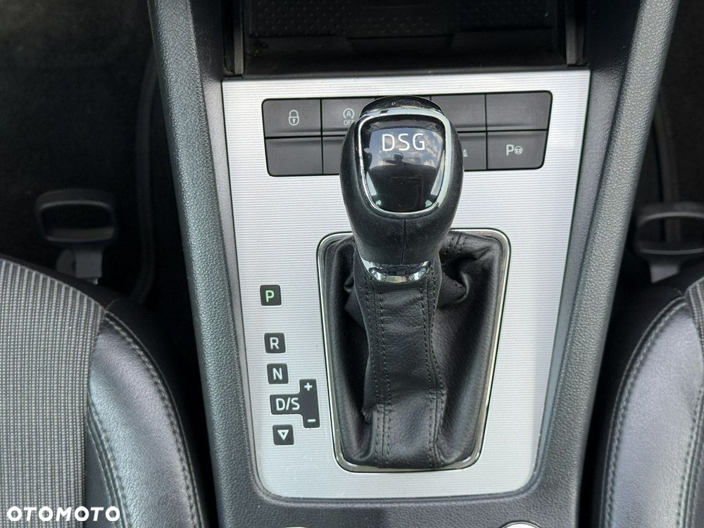 Skoda Octavia Combi 2.0 TDI DSG Style - 26