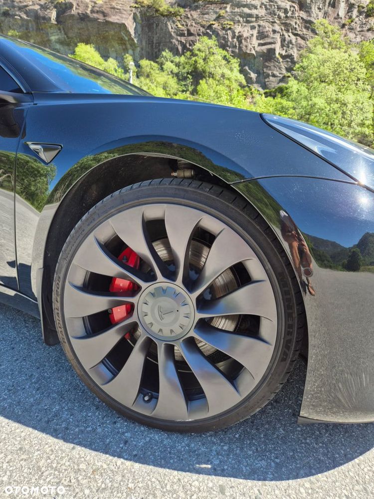 Tesla Model 3 Langstreckenbatterie Allradantrieb Dual Motor Performance - 15