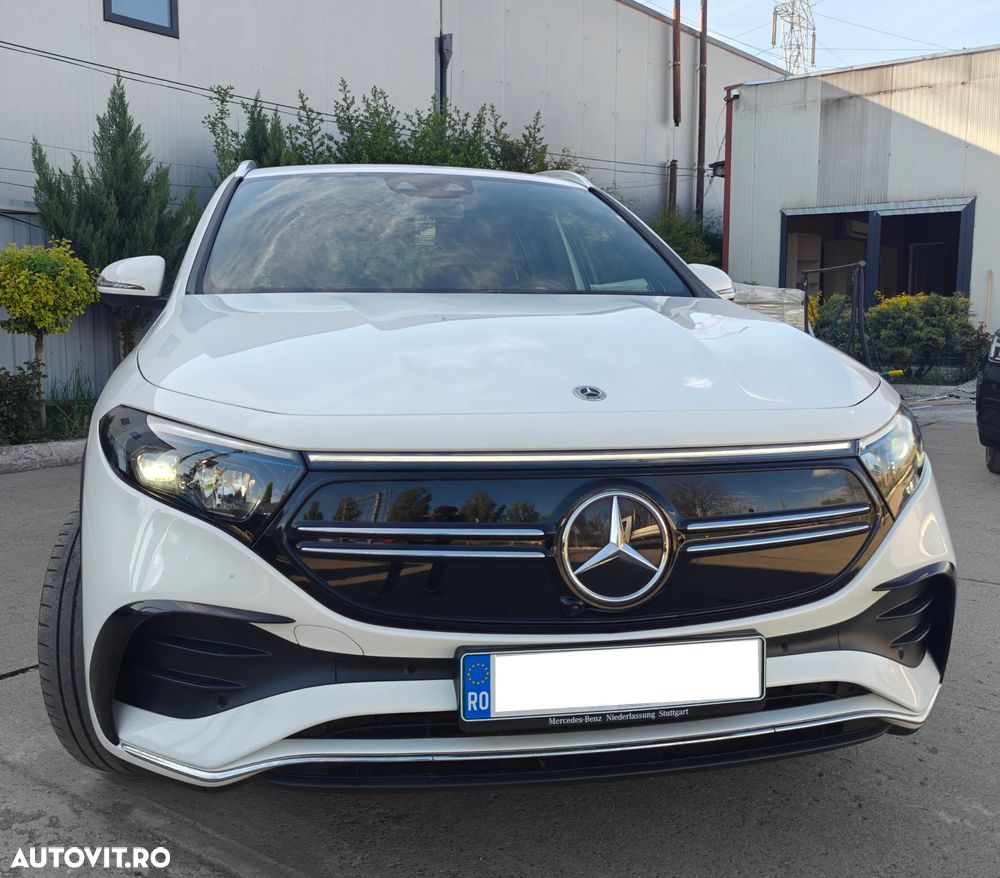 Mercedes-Benz EQA 250 AMG Line - 2