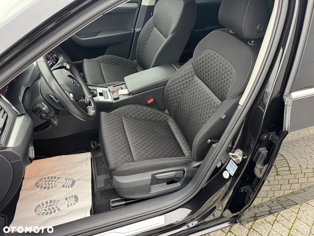 Skoda Superb 2.0 TDI DSG Ambition - 19