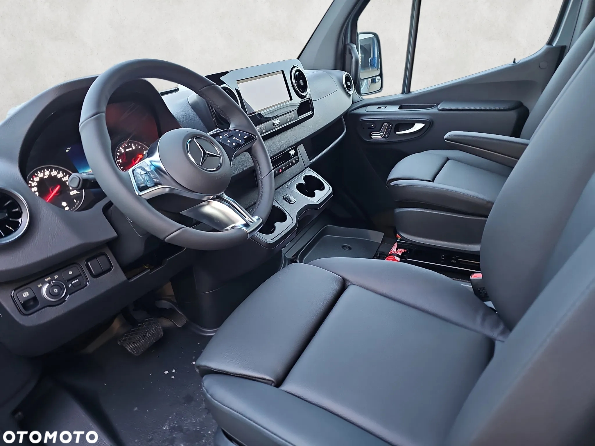 Mercedes-Benz Sprinter 419 CDI - 11