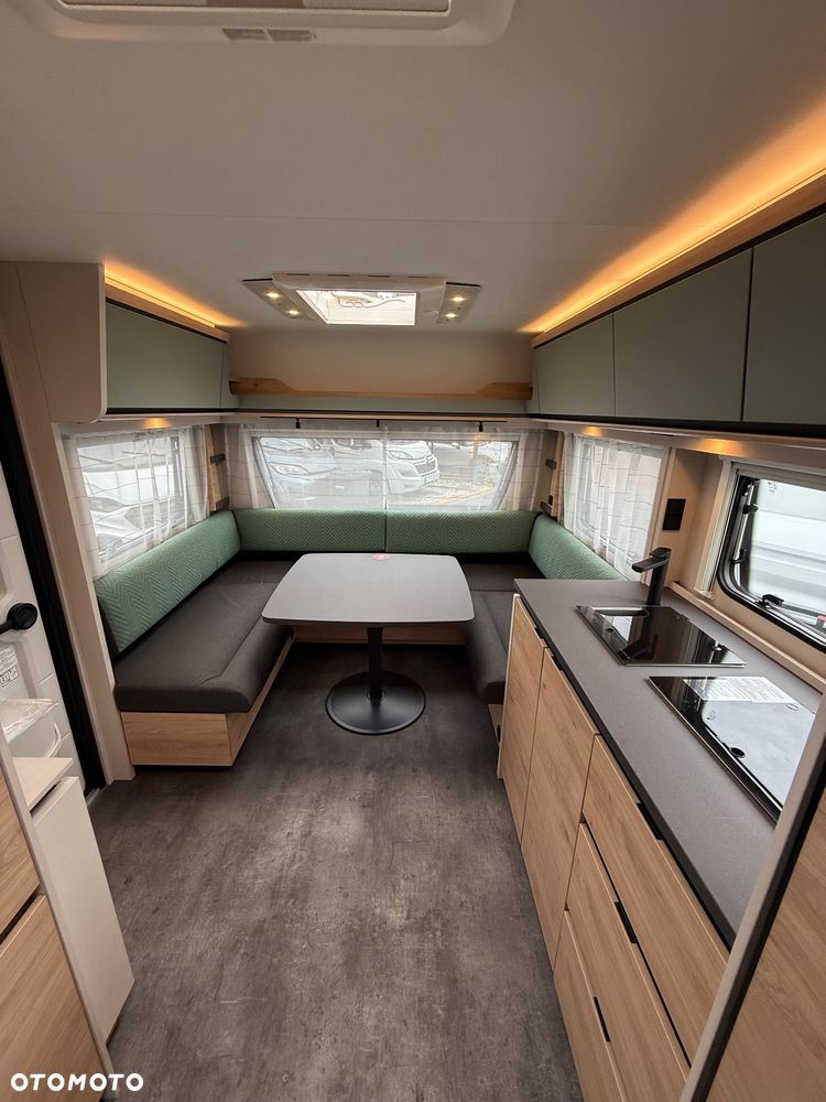 Dethleffs Camper 730 FKR - 6