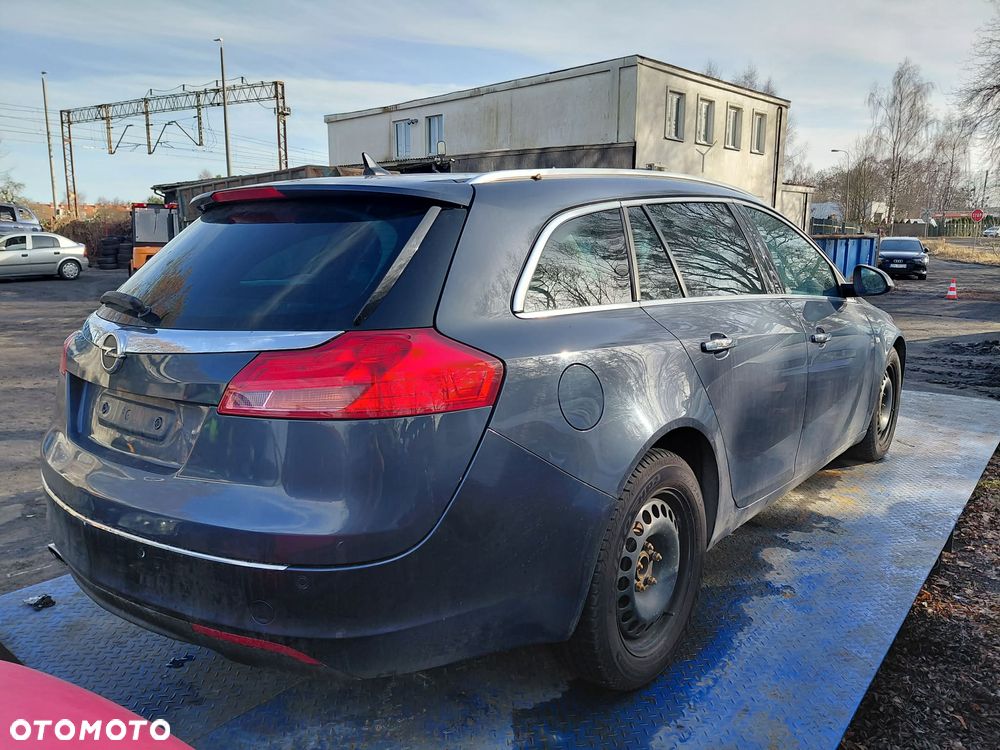 Części- Opel Insignia  Pojemnosc: 1956 Moc:96kW  Rok: 2010  Diesel - 1