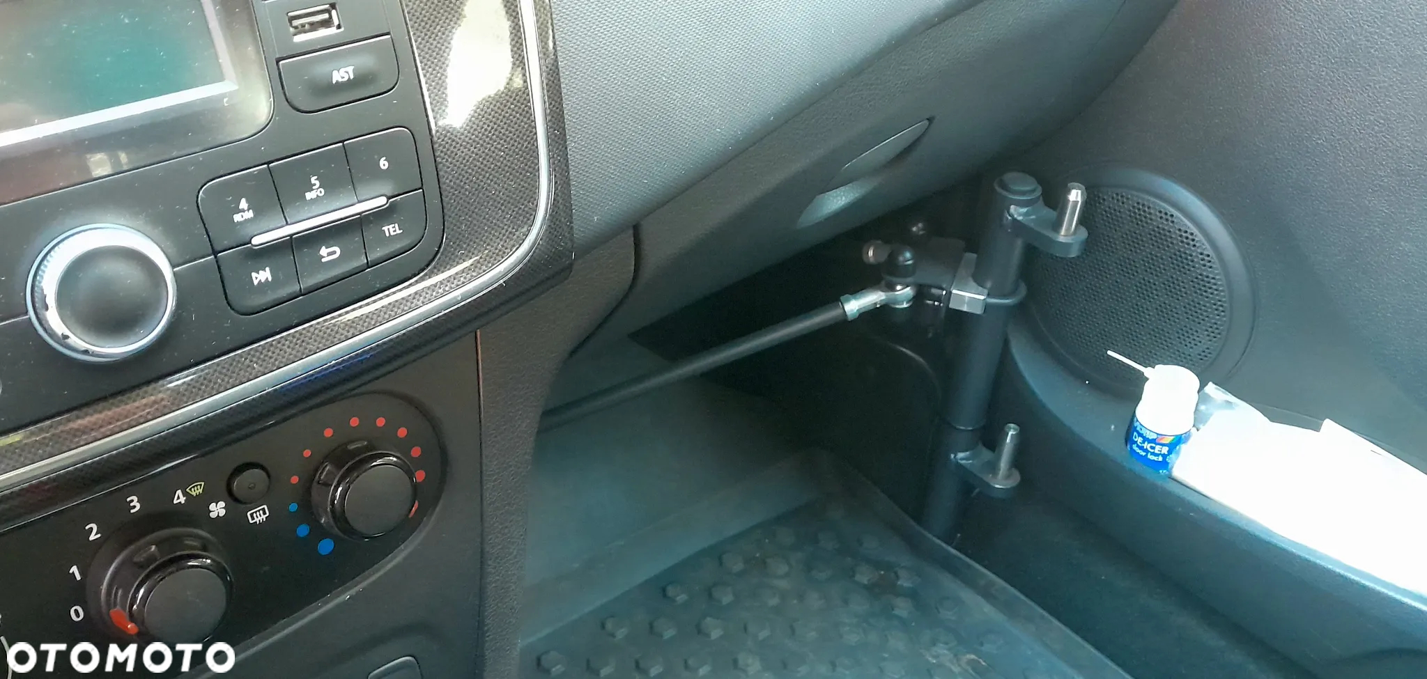 Dacia Logan 1.0 SCe Open - 12