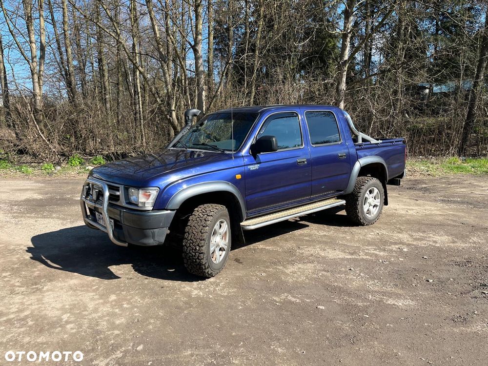 Toyota Hilux 4WD SR5 - 1