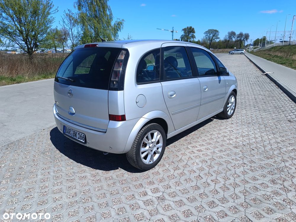 Opel Meriva - 12