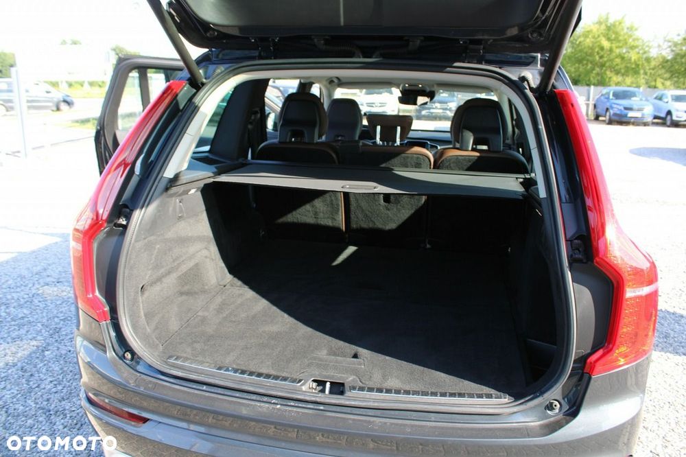 Volvo XC 90 - 33