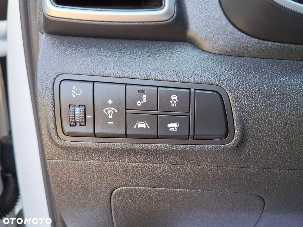 Hyundai Tucson blue 1.6 CRDi 2WD DCT Premium - 32