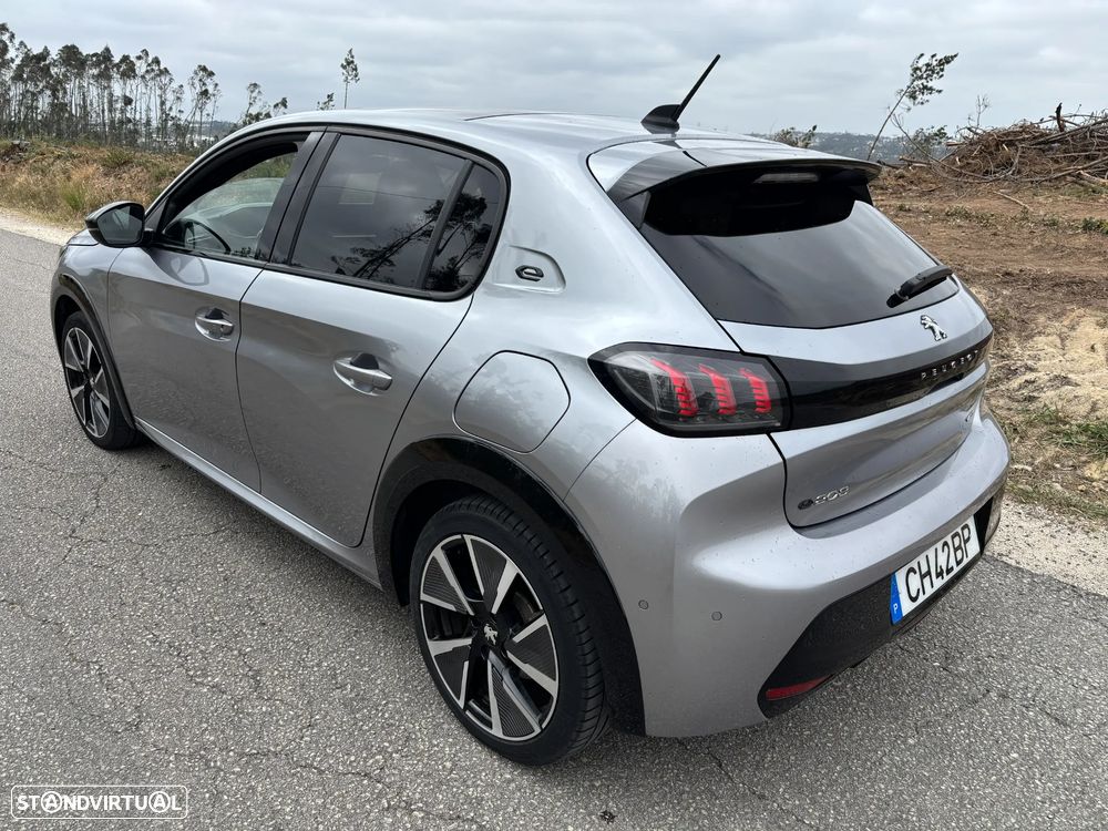 Peugeot e-208 50 kWh GT - 1