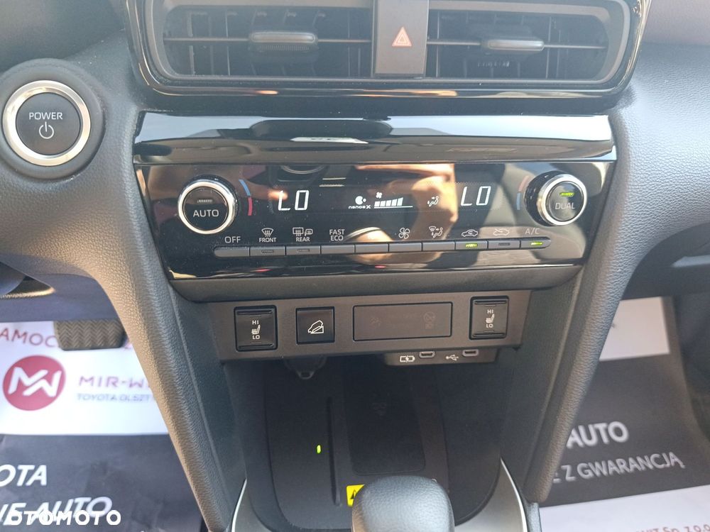 Toyota Yaris Cross Hybrid 1.5 Executive AWD - 23