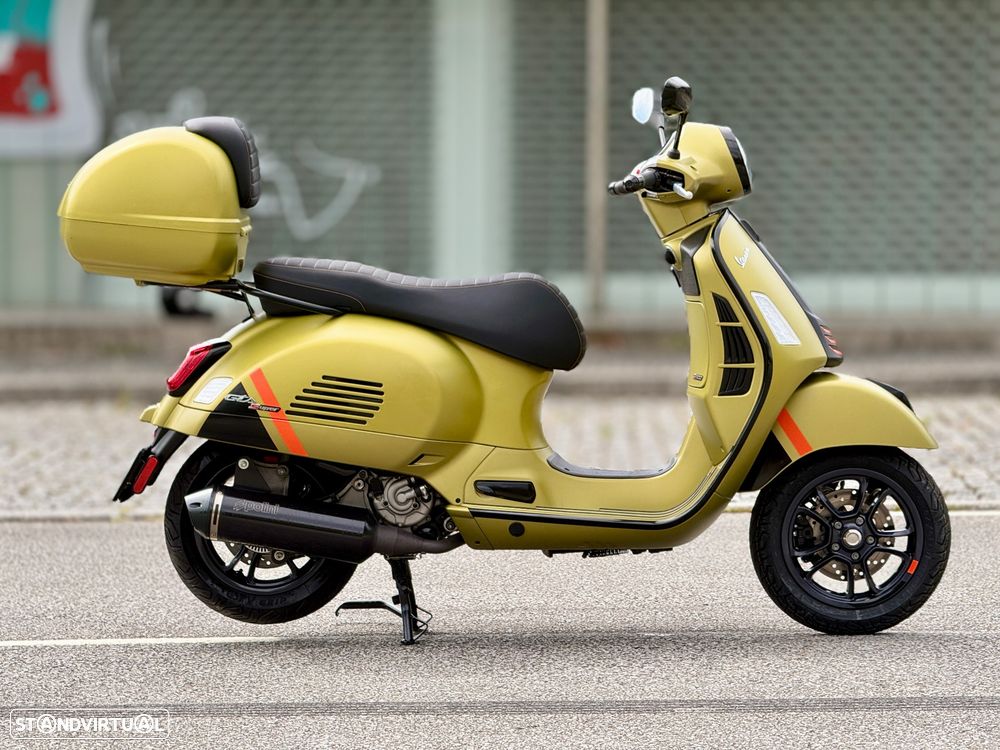 Vespa GTS Super Matt Ambizioso Green - 6