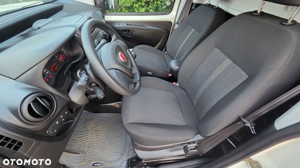 Fiat Fiorino Kombi Base - 6