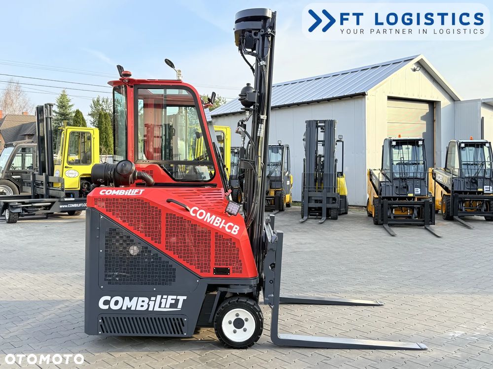 Combilift WÓZEK CZTEROKIERUNKOWY - WIELOKIERUNKOWY | COMBILIFT CB3000 | DIESEL | TRIPLEX 6550MM | WOLNY SKOK | POZYCJONER WIDEŁ | PRZESUW WIDEŁ | STAN IDEALNY | Szeroka oferta wózków czterokierunkowych i bocznych, dopasowanych do różnorodnych potrzeb i zastosowań - 6
