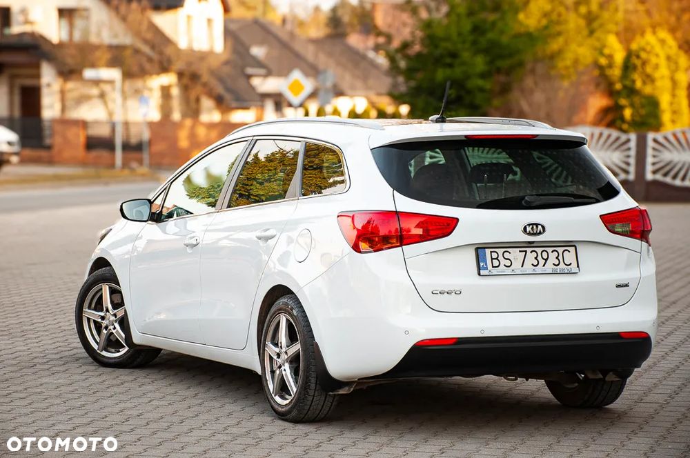Kia Ceed 1.6 CRDi L Business Line - 34