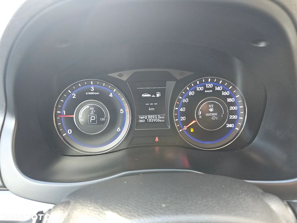Hyundai i40 i40cw 1.7 CRDi Automatik Fifa World Cup Edition Gold - 19