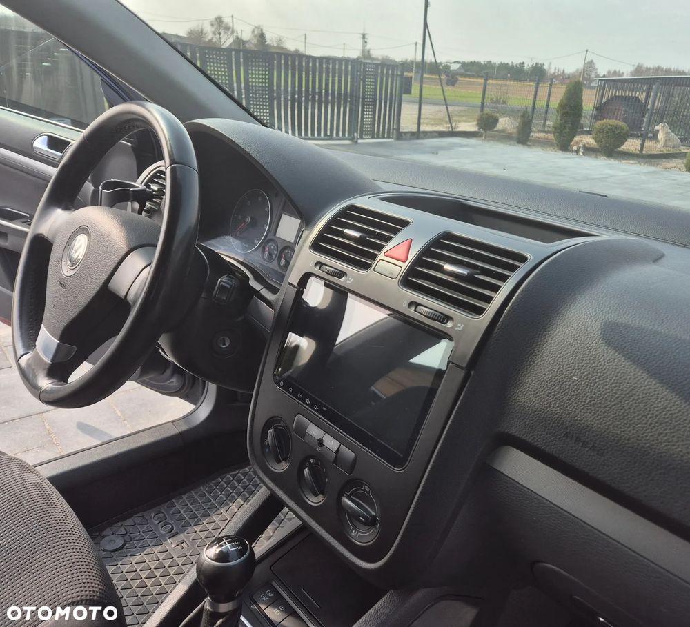Volkswagen Golf 1.9 TDI DPF Comfortline - 12