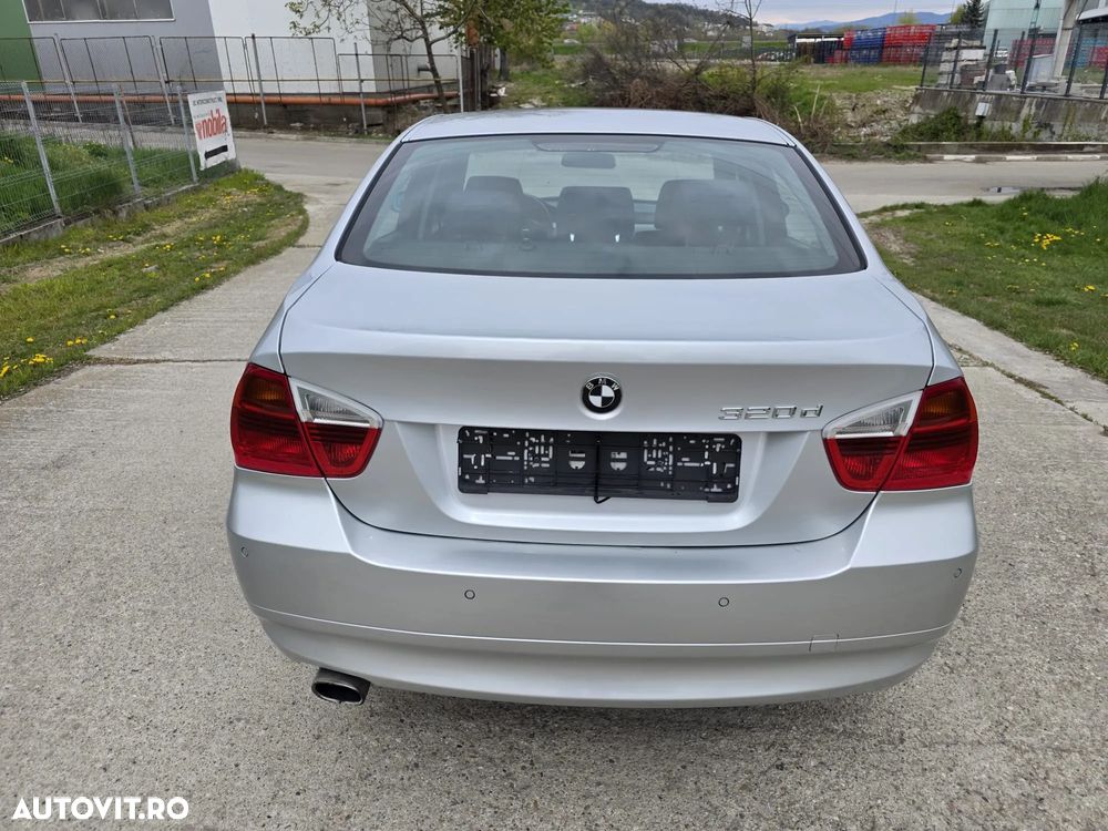 BMW Seria 3 320d DPF Aut. - 5