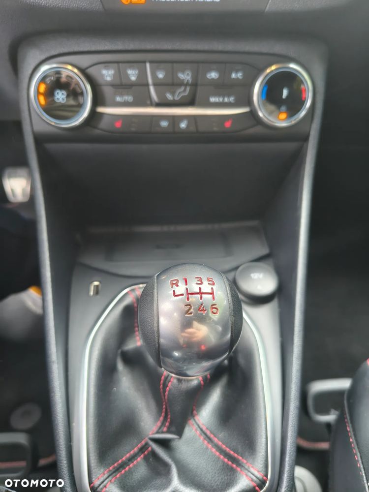 Ford Fiesta - 16