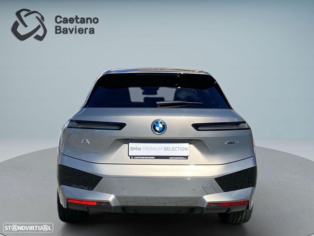 BMW iX xDrive 50 Pack Desportivo - 26