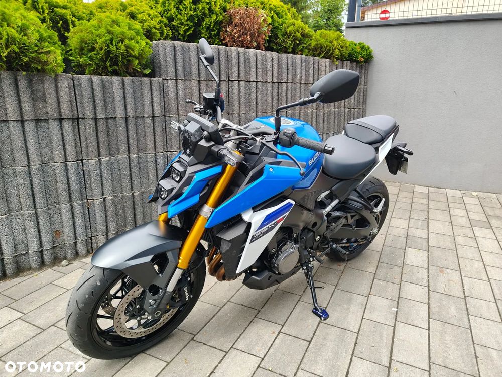 Suzuki GSX 1000 - 7