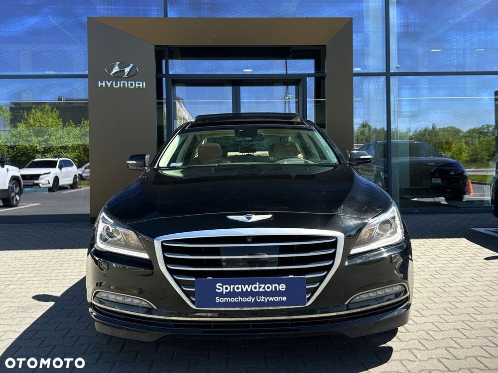 Hyundai Genesis - 4