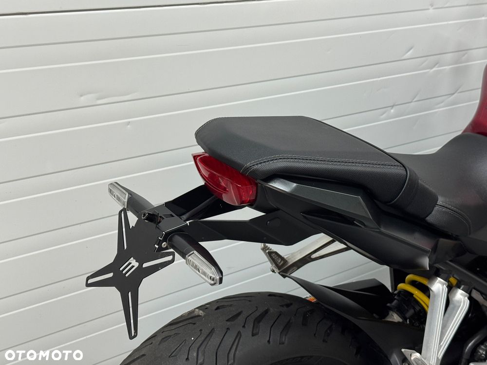 Honda CB - 9