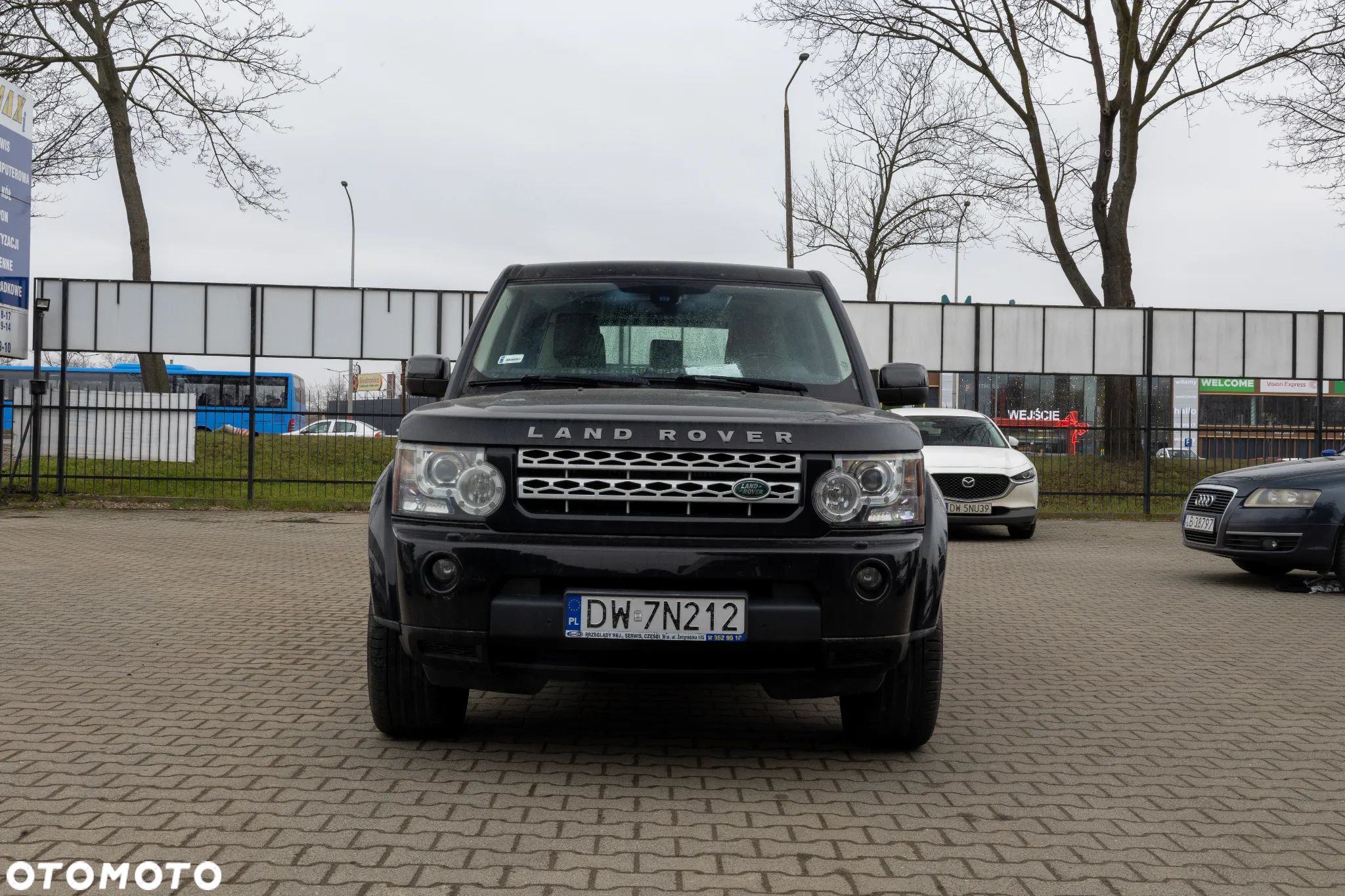 Land Rover Discovery IV 3.0D V6 HSE - 1