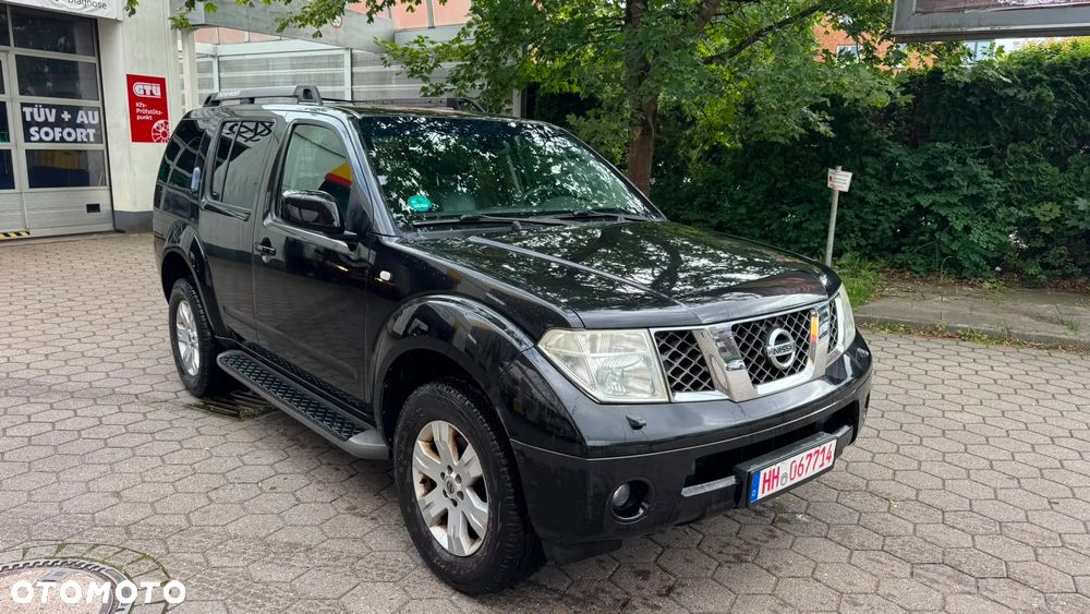 Nissan Pathfinder 2.5 DCi Elegance - 1
