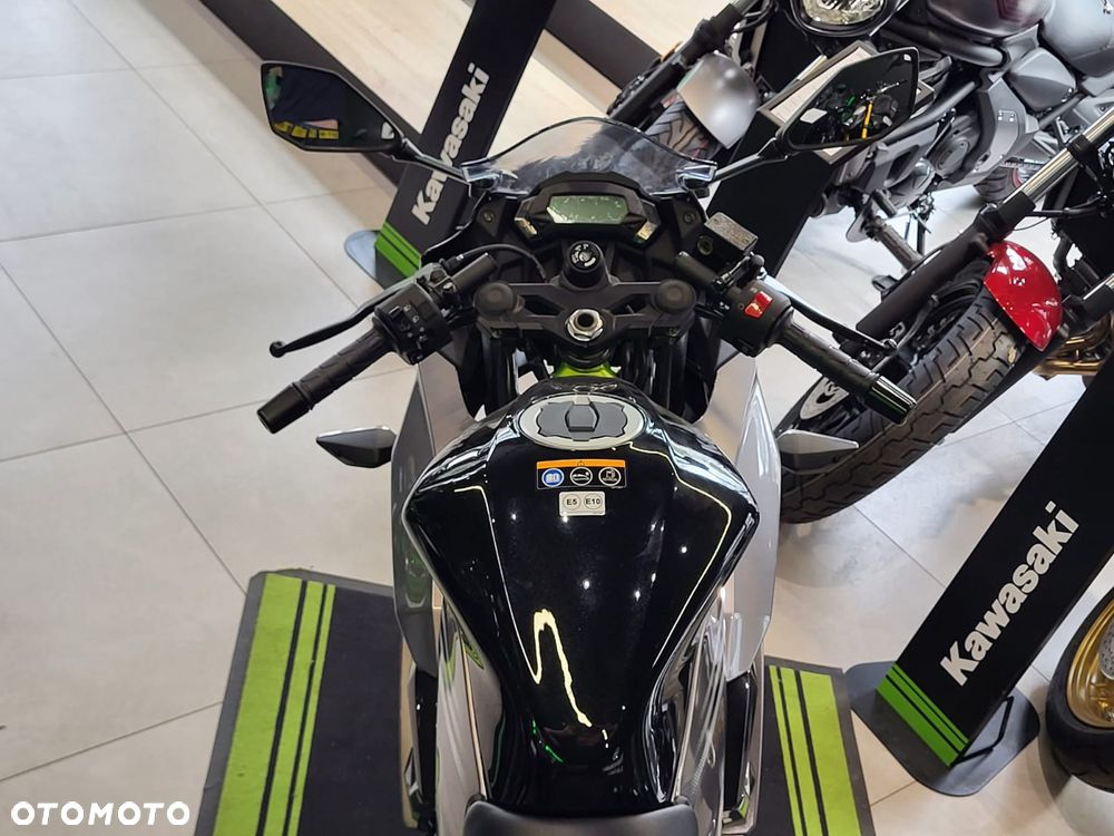 Kawasaki Ninja - 8