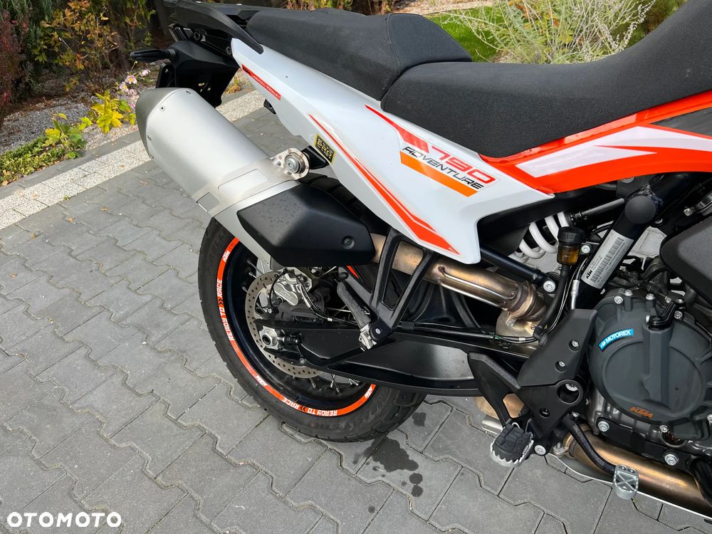 KTM Adventure - 14