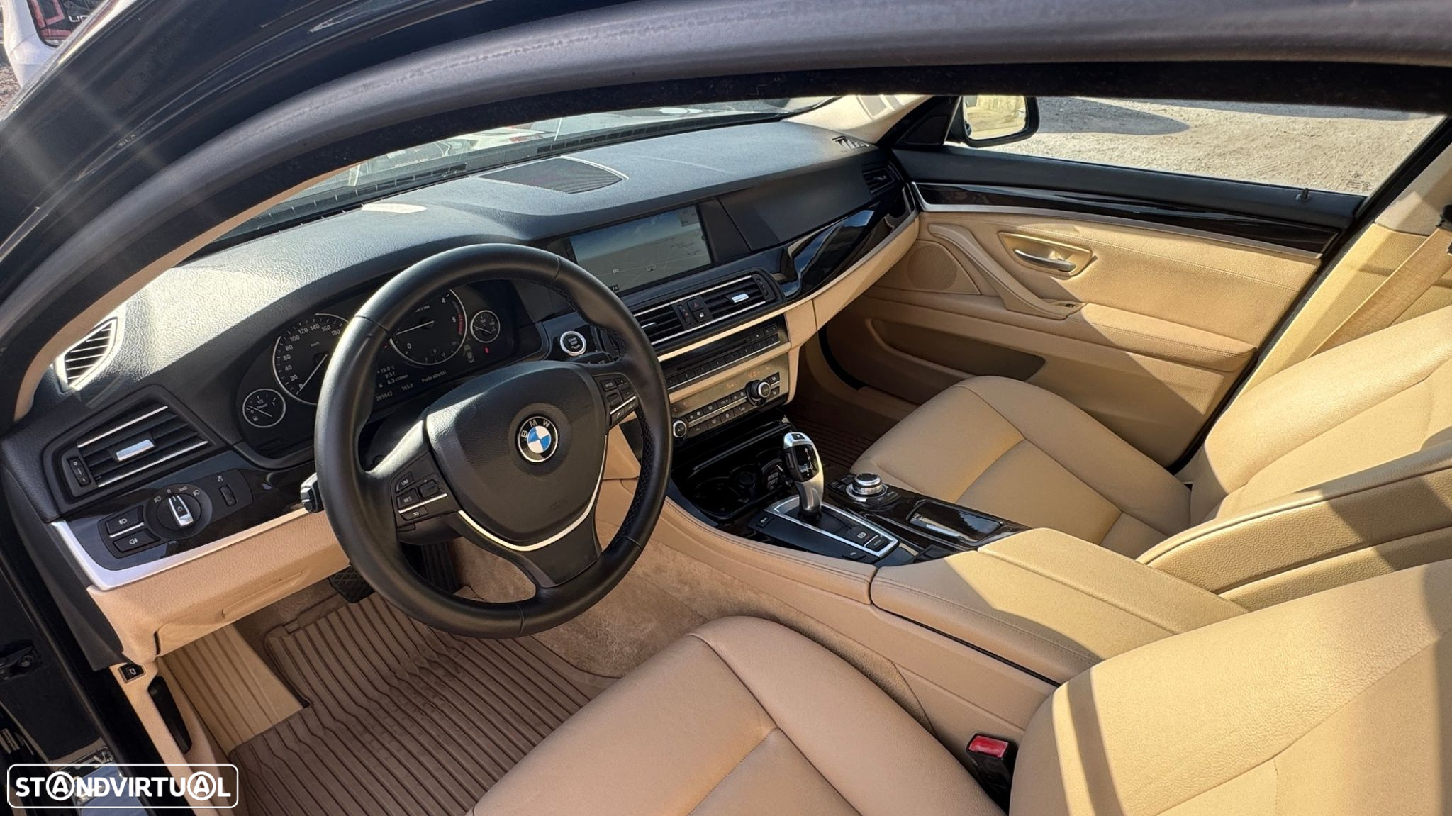 BMW 520 d Exclusive Auto 123g - 23