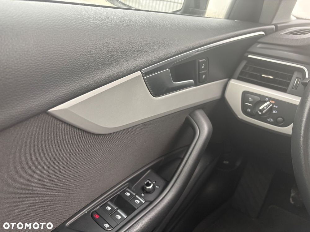 Audi A4 Avant 35 TFSI mHEV - 14