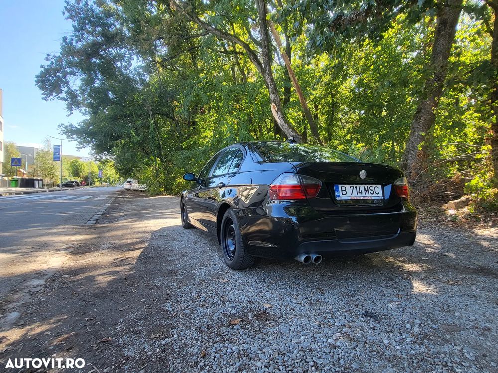BMW Seria 3 320i - 2