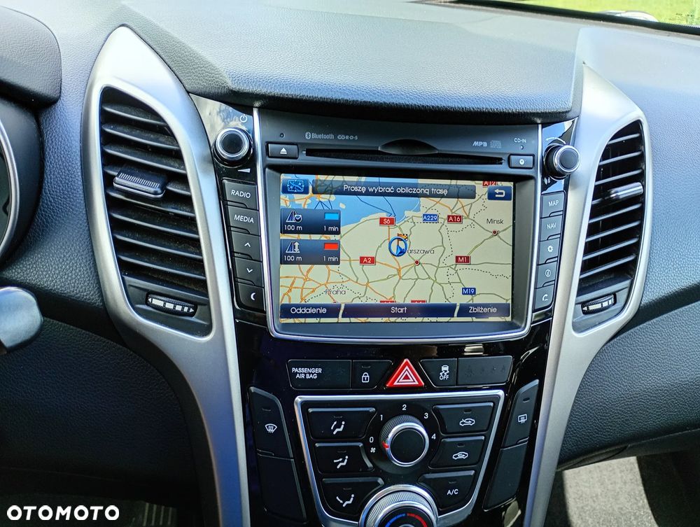 Hyundai i30 blue Kombi 1.6 CRDi YES Silver - 5