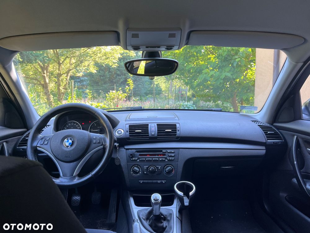BMW Seria 1 118d - 8