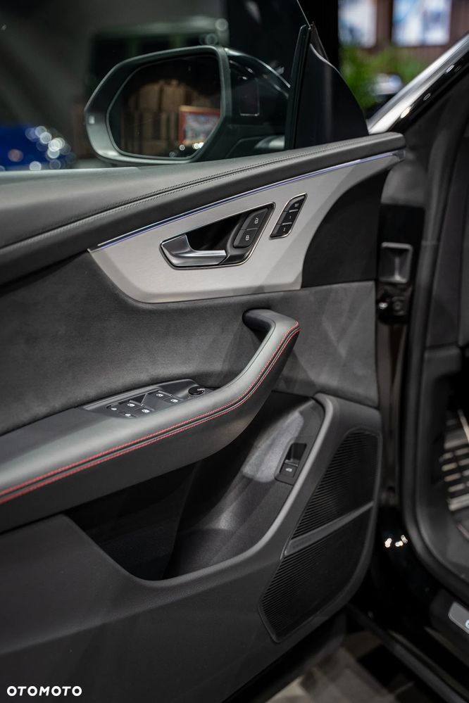 Audi SQ8 - 9