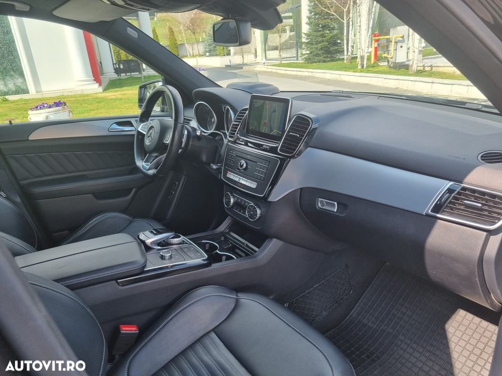 Mercedes-Benz GLE - 24