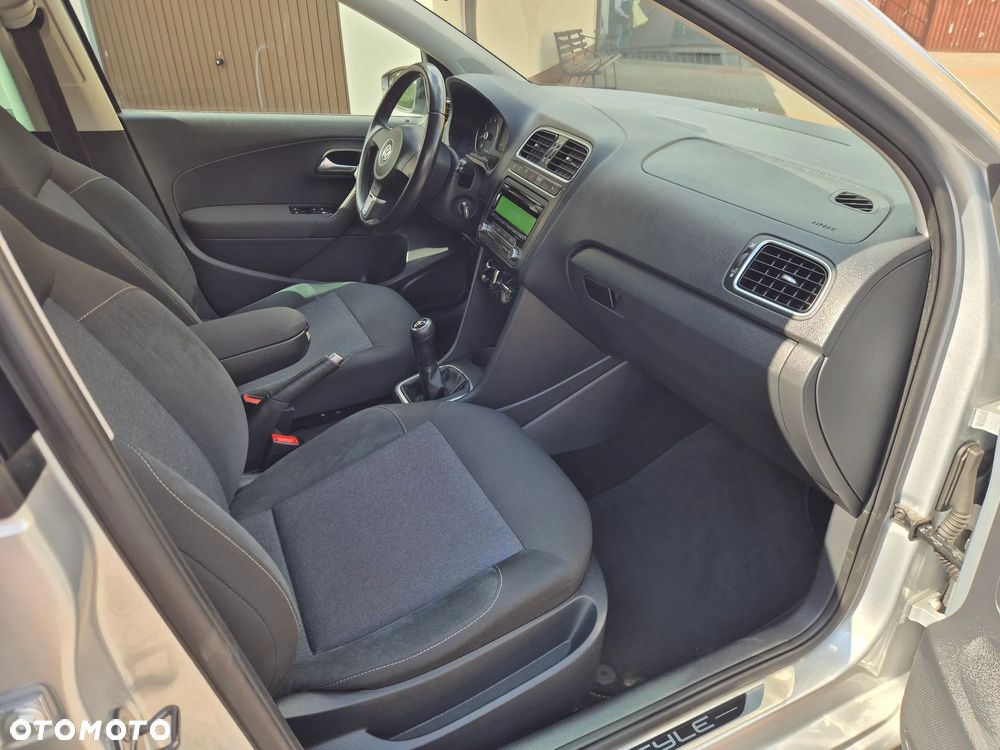 Volkswagen Polo 1.4 16V Highline - 20