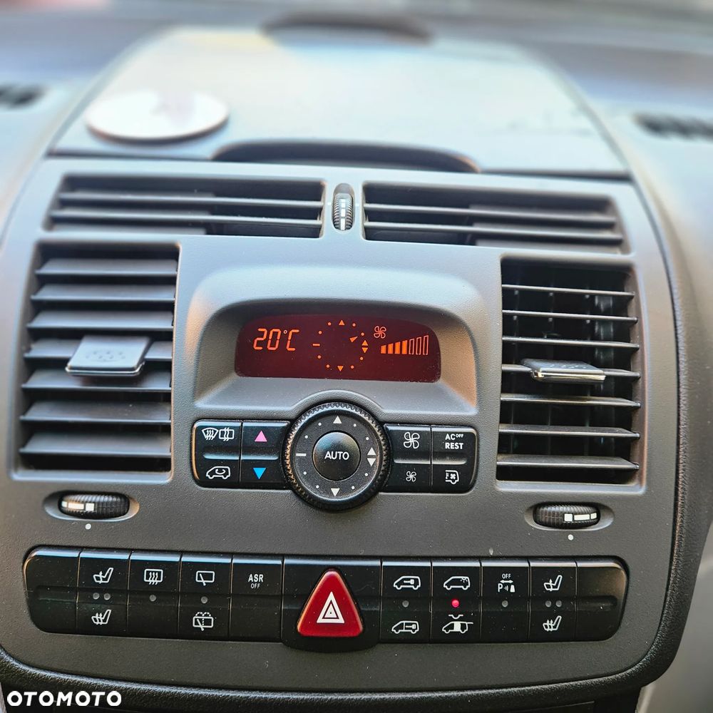 Mercedes-Benz Vito - 17