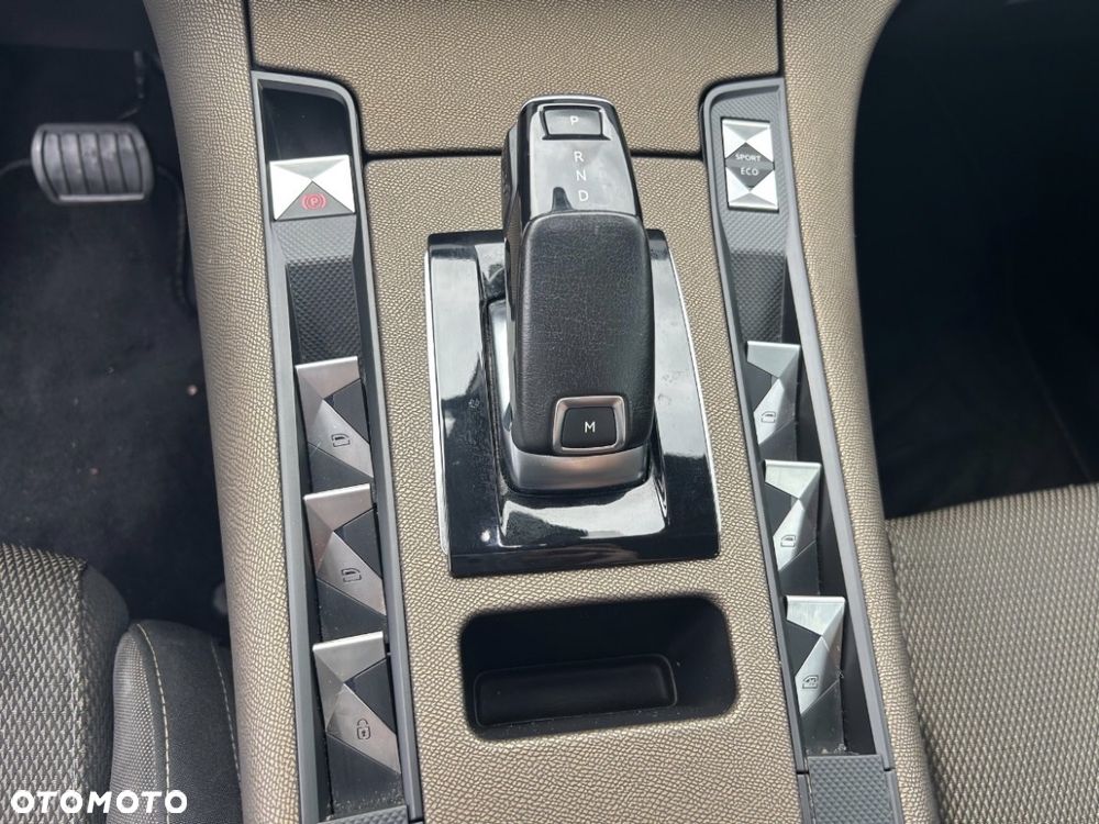 DS Automobiles DS 7 Crossback - 14